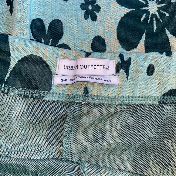 Flare pants - Picture 7 of 8